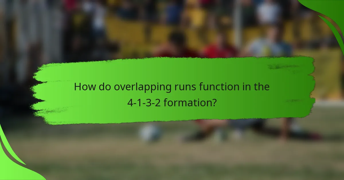 How do overlapping runs function in the 4-1-3-2 formation?